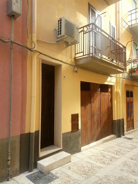 Casa Trio Apartments Castellammare del Golfo Kültér fotó